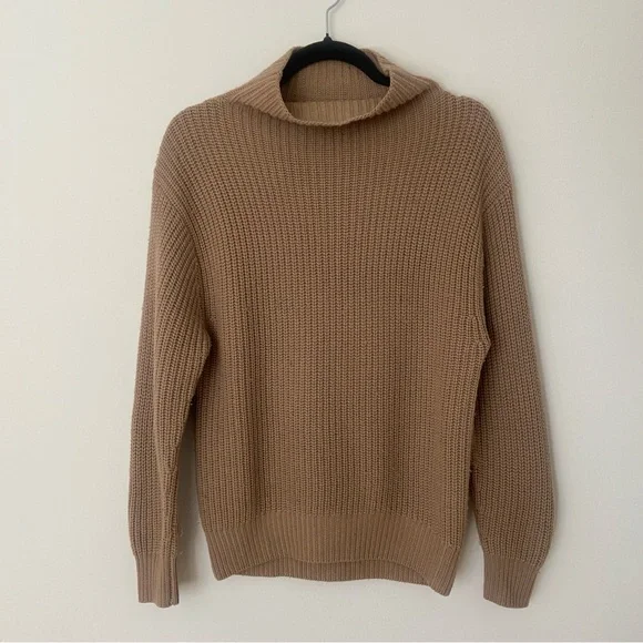Aritzia Wilfred Montpellier Turtleneck Sweater in Tan size XS Merino Wool - Picture 4 of 12